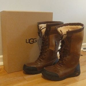 UGG Butte II Tall Youth size 4 euro 36